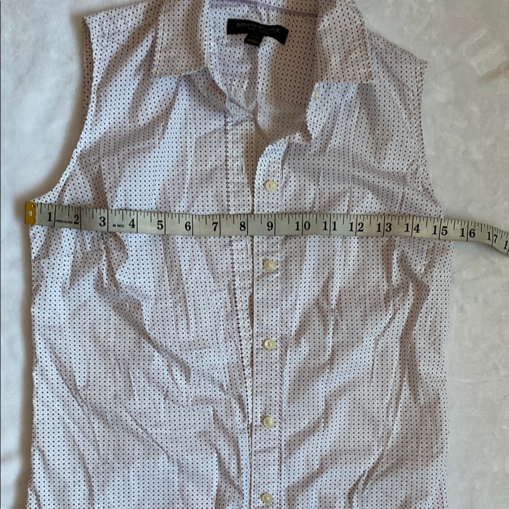 BANANA REPUBLIC Sleeveless White Button-Up Women's Top - Picture 5 of 7
